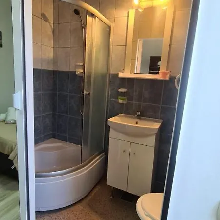 Cristal 招待所 南埃福列